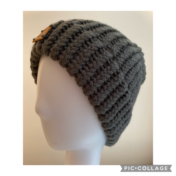 NWT Loom Knitted Hats, Warm and cozy, Knitting, Hats, Handmade by Seller. Unisex - Picture 3 of 5